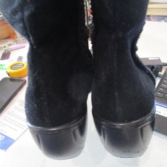 Softwalk Boots - Size 10.5N Black Suede Leather Stud Embellished Faux Shearling - Picture 4 of 8